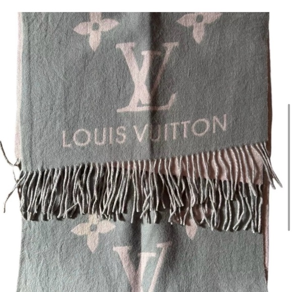 Louis Vuitton 100% Cashmere Scarf - Picture 1 of 6